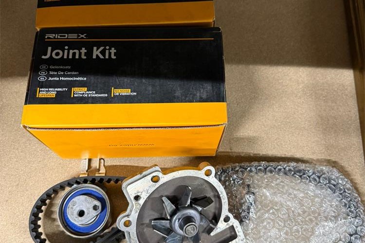 Slika /18017 dijelovi vozila St/dijelovi vozila St.jpg